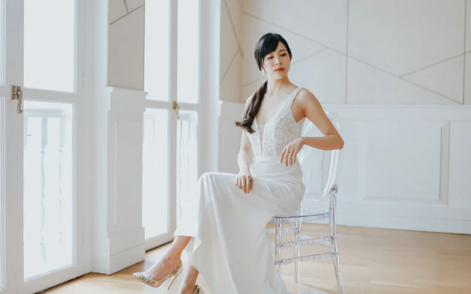 Renting a Designer Wedding Gown - Featured Image - gellywee