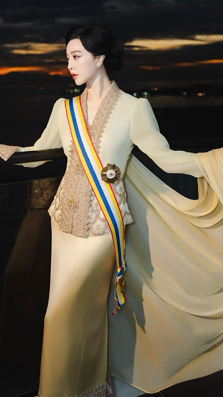 Fan Bingbing Awarded Datuk Title - Image View 3 - gellywee