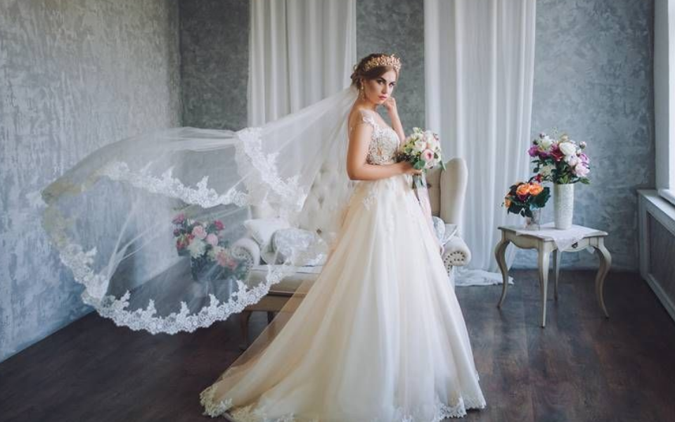 Beautiful Bridal Wear Dresses in Gelly Wee Malaysia - Featured Image